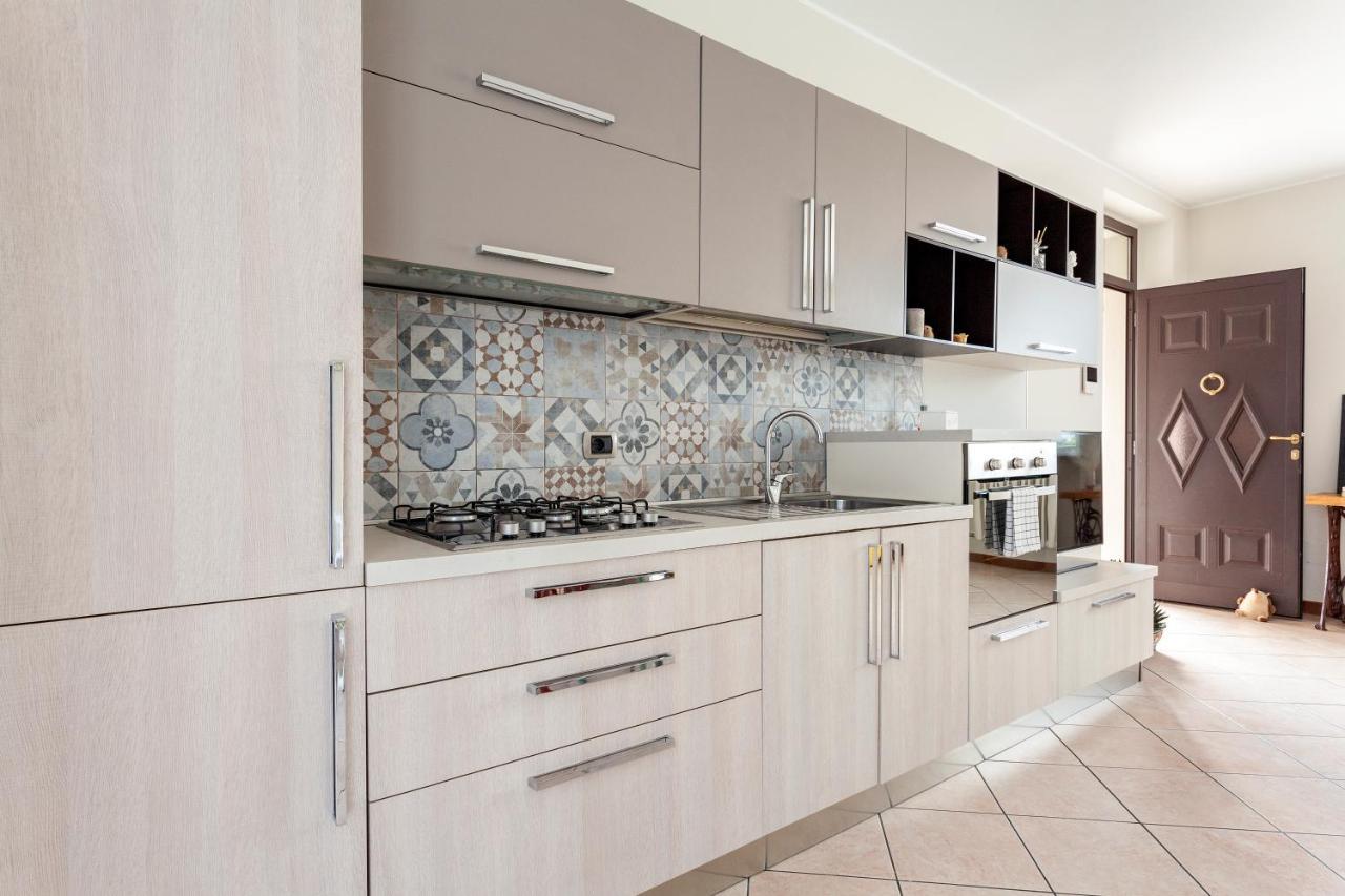 Apartment Misiadele Carnago ภายนอก รูปภาพ