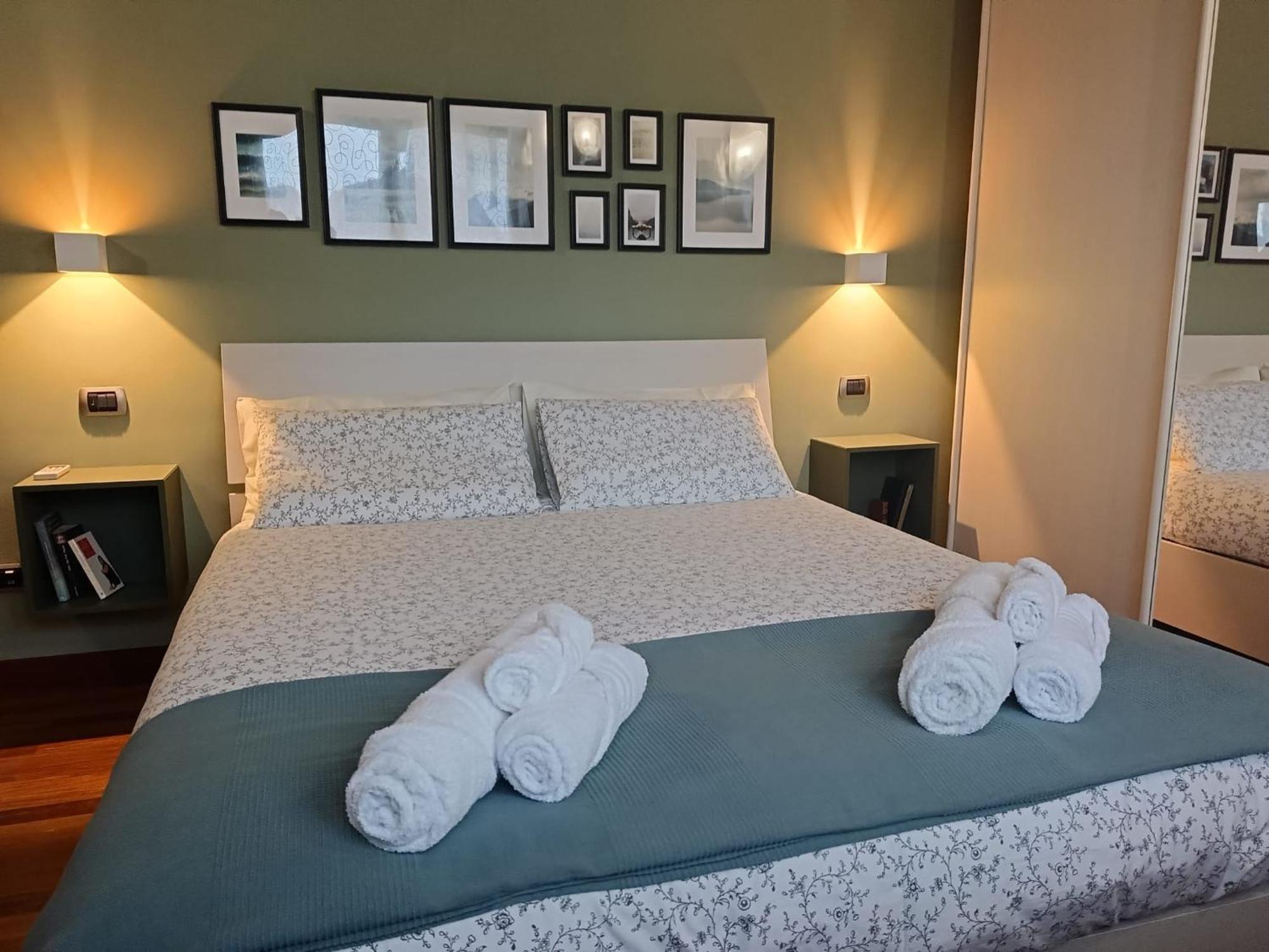 Apartment Misiadele Carnago ภายนอก รูปภาพ